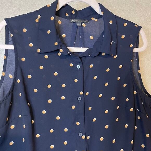 Adrianna Papell Large Sleeveless Navy Polks Dot Blue Button down Blouse - Picture 6 of 6